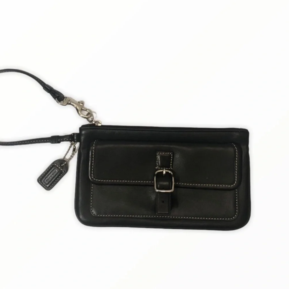 Coach vintage y2k soho black leather wristlet bag